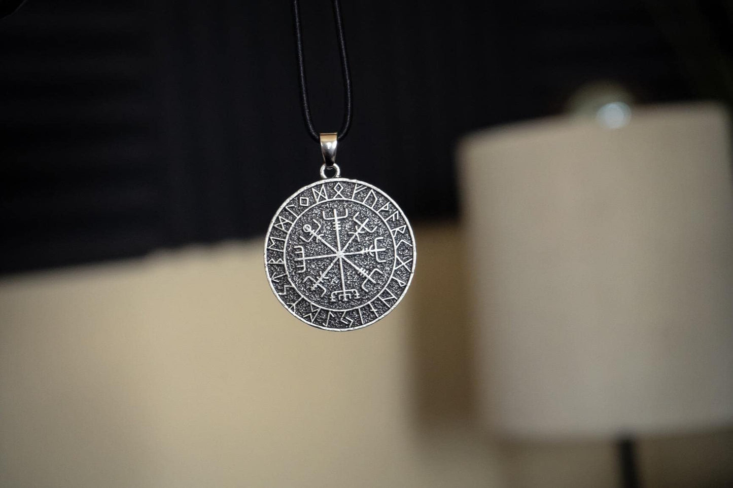 LANGHONG 1PCS Norse Viking Necklace For Men Compass Vegvisir Necklace Original Talisman Jewelry Antique Silver