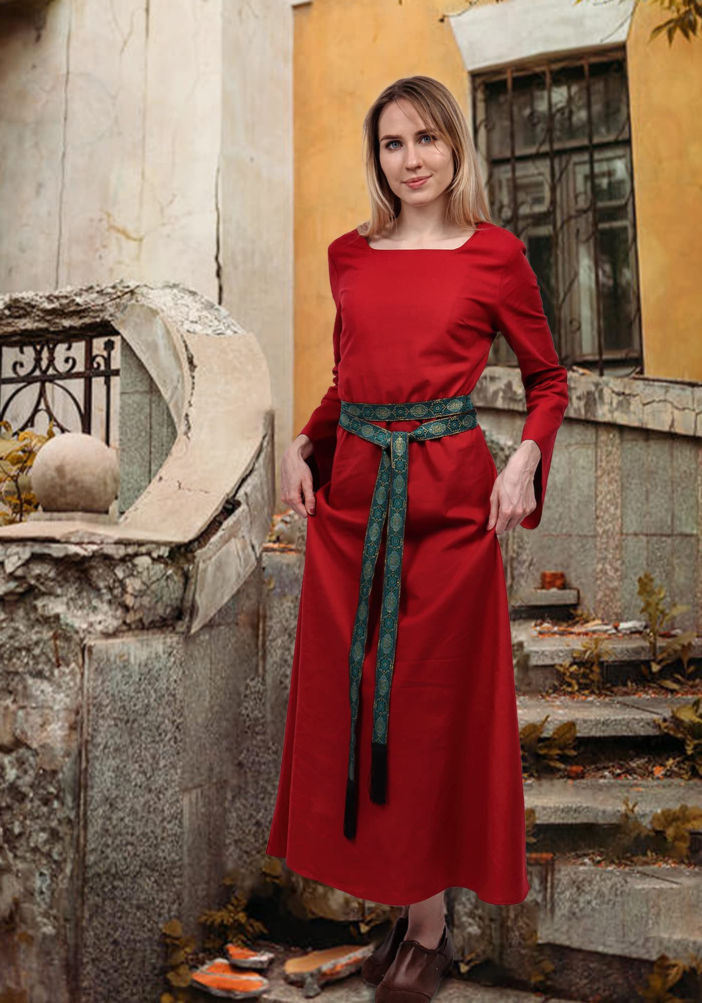 Wine Medieval Linen Dress for Women with Lace Up Costume