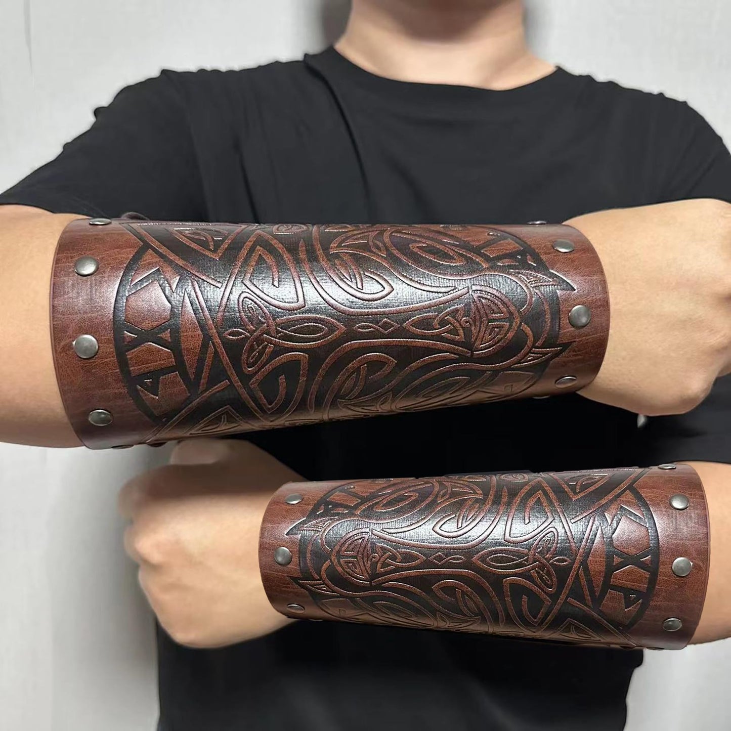 Leather Gauntlet Wristband Medieval Bracers Viking Wrist Guards Archery Guards Bracers Wide Arm Armor Cuff for Women Men 2PCS Knight Wrist Bracers