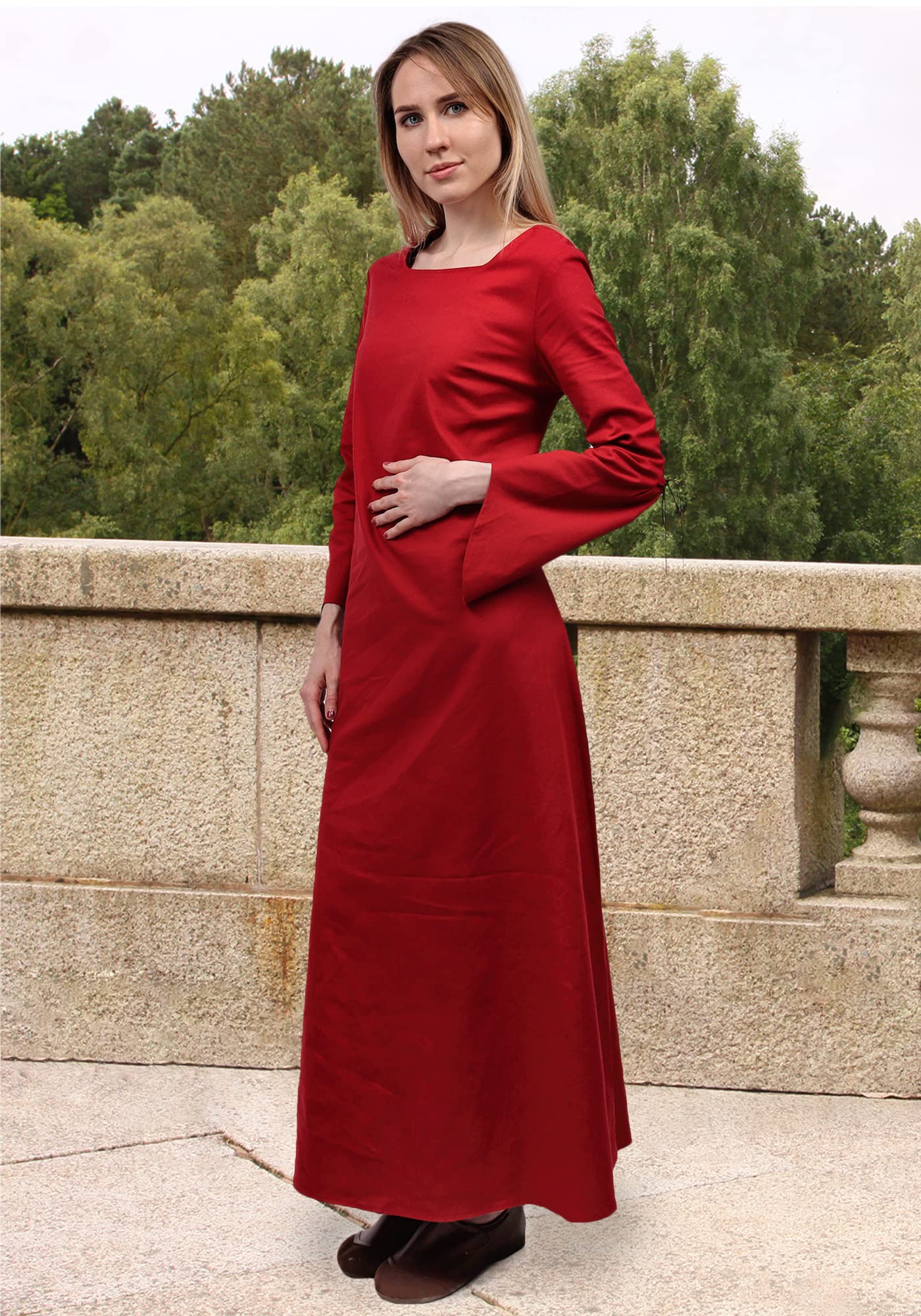 Wine Medieval Linen Dress for Women with Lace Up Costume